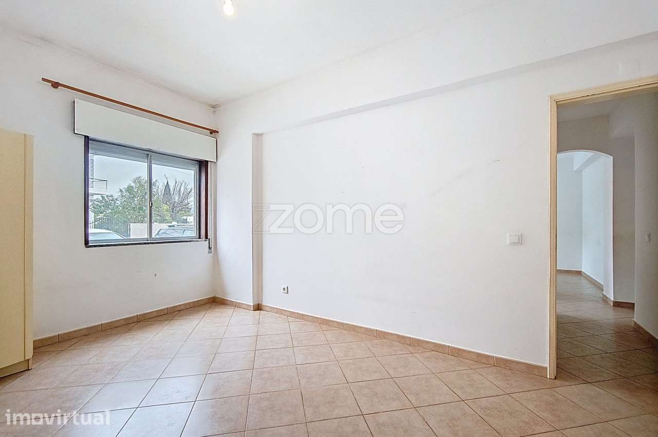 Apartamento T4 renovado, em Braciais, Patacão, Faro - Grande imagem: 2/47