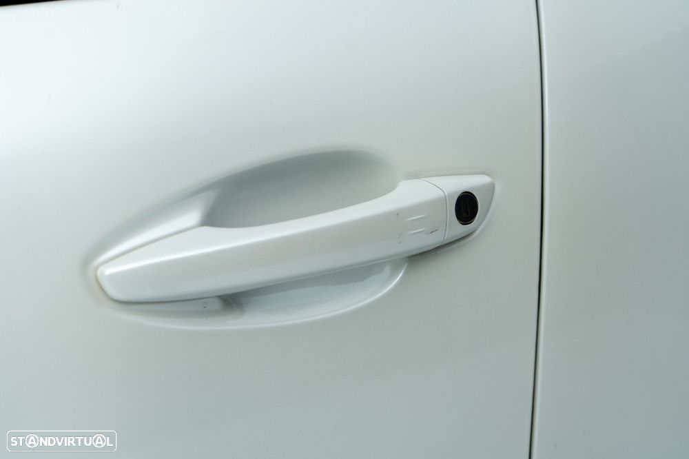 Peugeot 3008 1.6 Hybrid Allure Pack e-EAT8 - 7