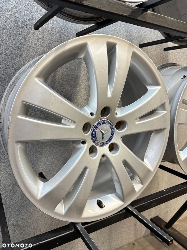 4  Felgi Alu Mercedes C-klasa 204, GLK 17" A 204 401 0402 - 17