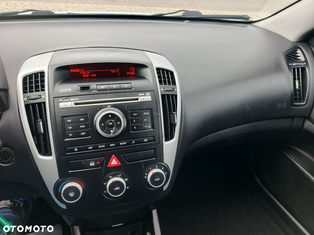 Kia ProCeed - 35