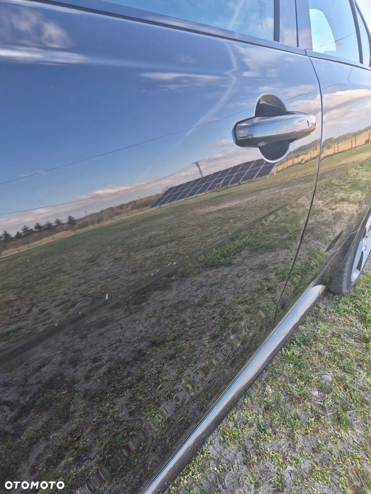 Jaguar XE 2.0 D AWD R-Sport - 17