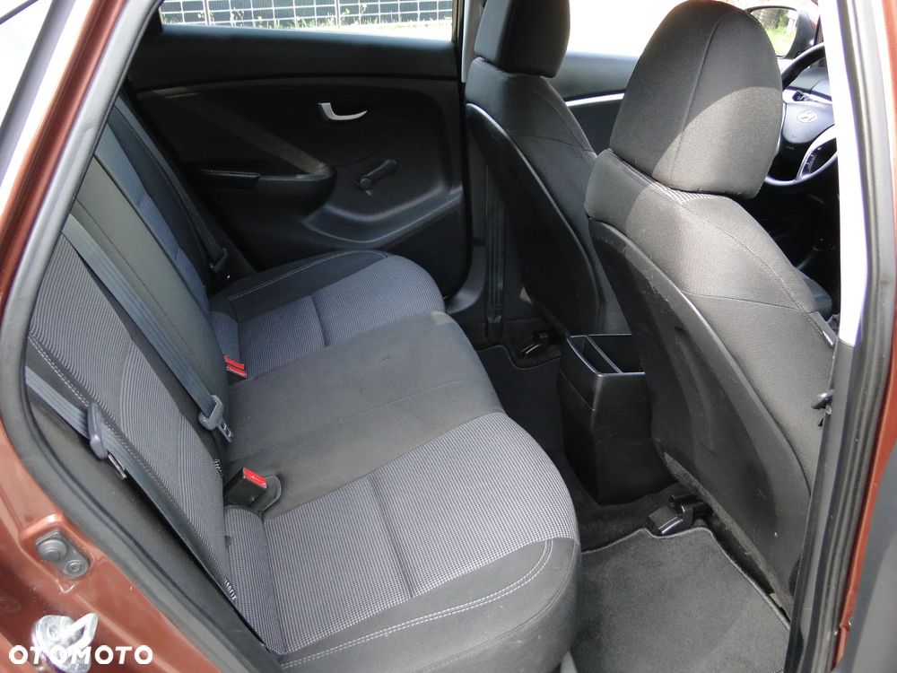 Hyundai i30 1.4 CRDi Premium - 18