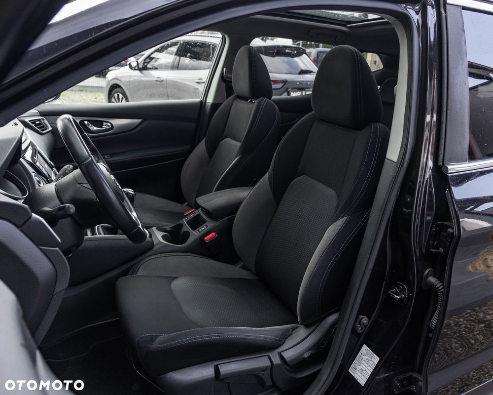 Nissan Qashqai 1.2 DIG-T N-Connecta - 29