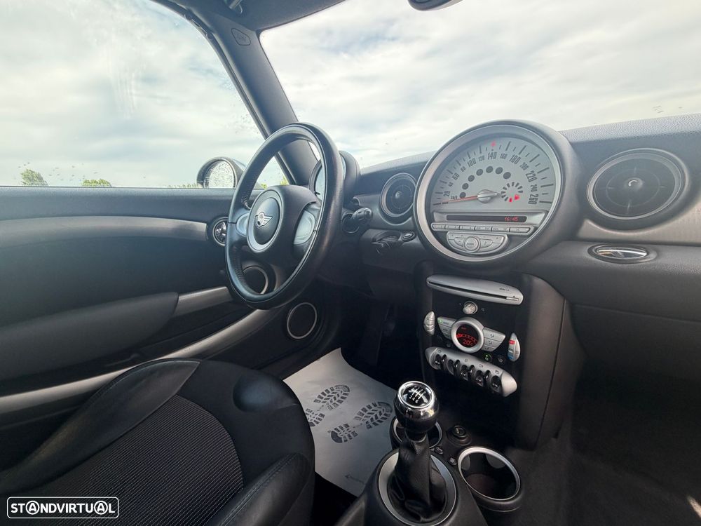 MINI 3 Portas One D - 10