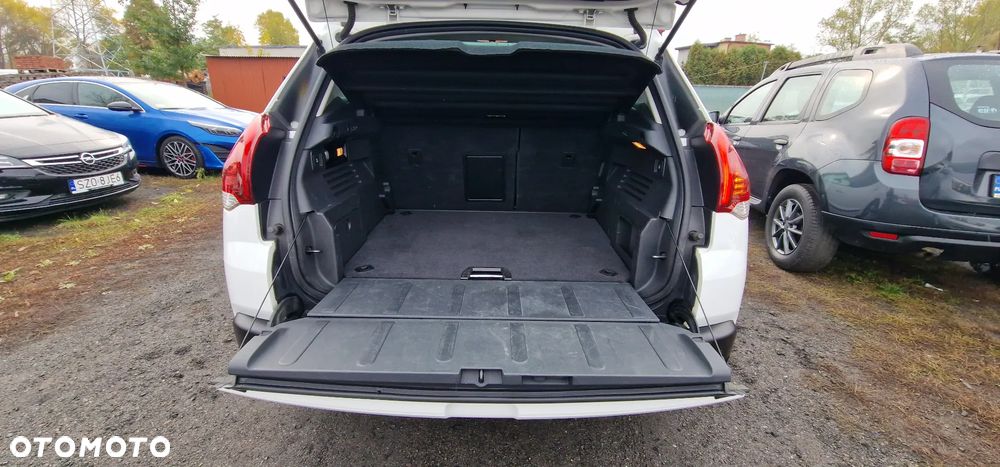 Peugeot 3008 HDi 115 Allure - 12