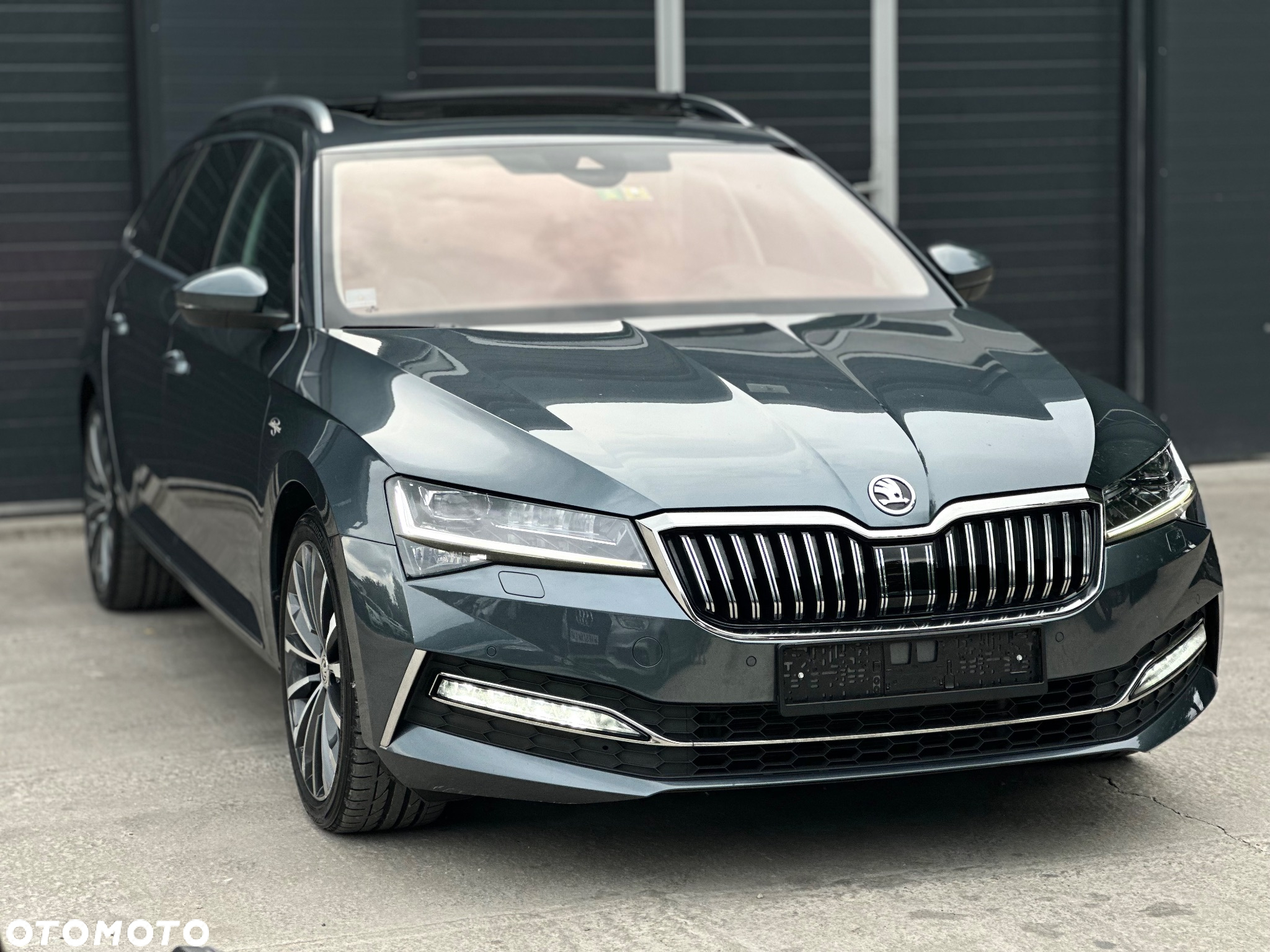 Skoda Superb 2.0 TSI L&K DSG - 14