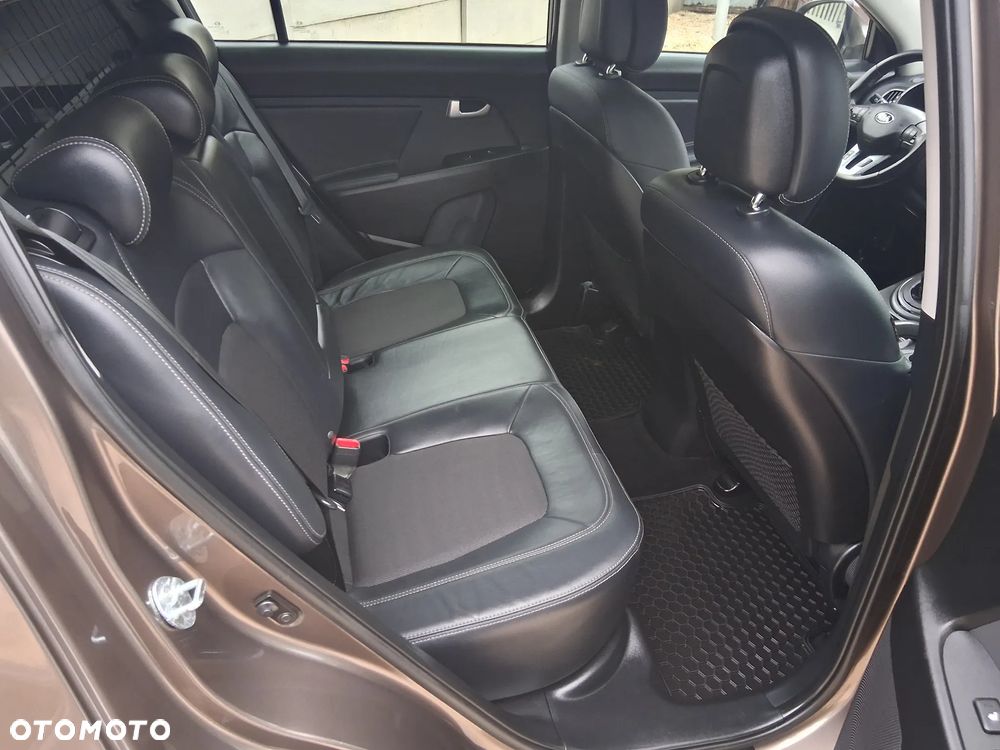 Kia Sportage - 16