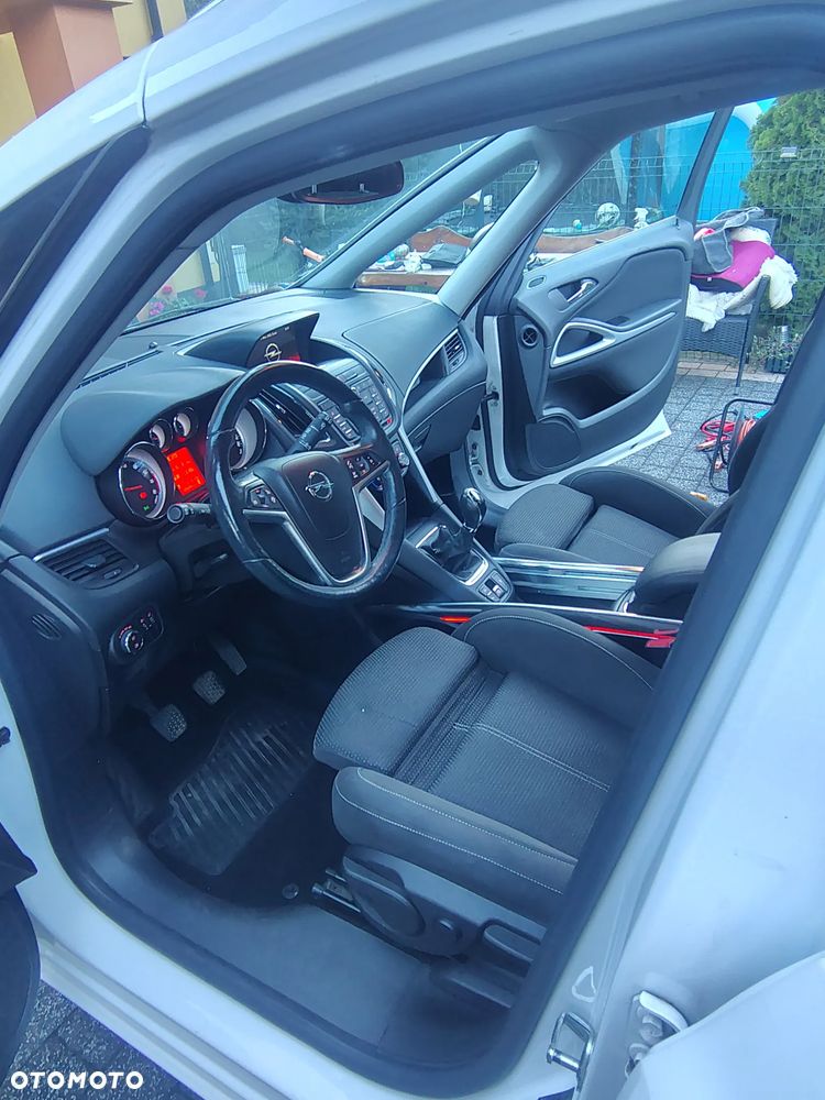 Opel Zafira - 4