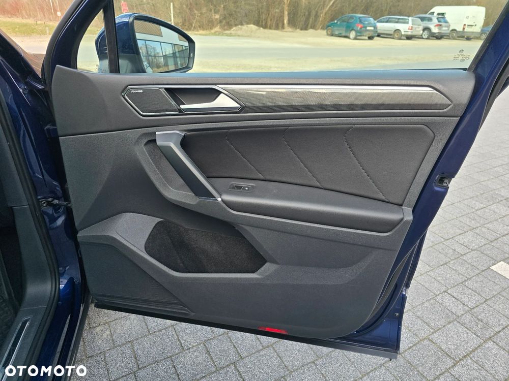 Volkswagen Tiguan 2.0 TDI SCR 4MOTION (BlueMotion Techn.) DSG Highline - 32