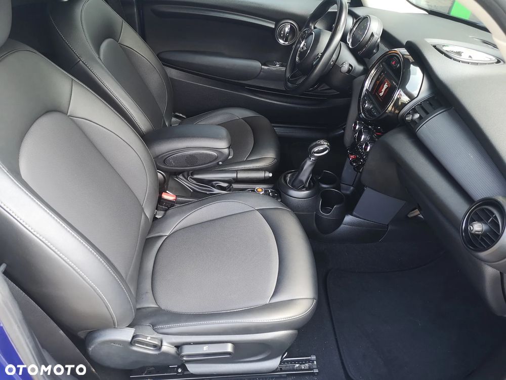 MINI Cooper Standard - 26