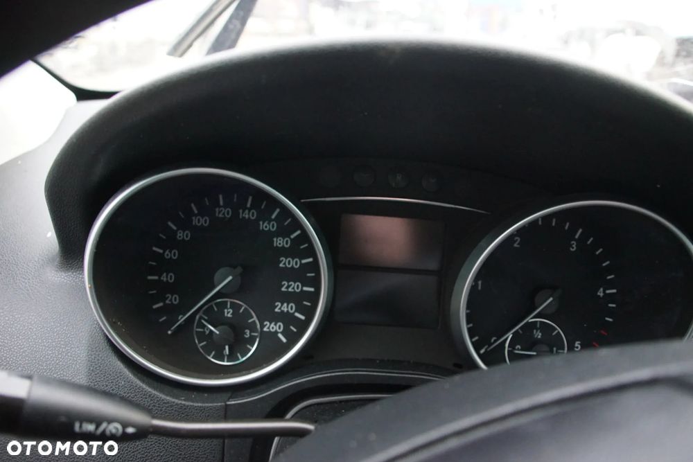 Auto na części - Mercedes ML W164 320 CDI 3.0 CDI 224 KM 642940 OM642 722902 723 2008R Silnik Skrzynia Drzwi Maska Klapa Zderzak Szyba Klamka Lampa Deska Kokpit Sterownik Moduł Czujnik Licznik Kierownica Wyświetlacz Panel - 10
