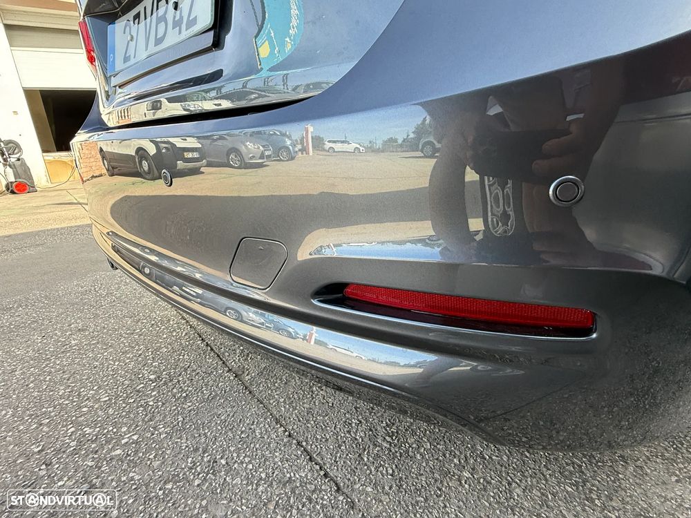BMW 320 d Advantage - 37