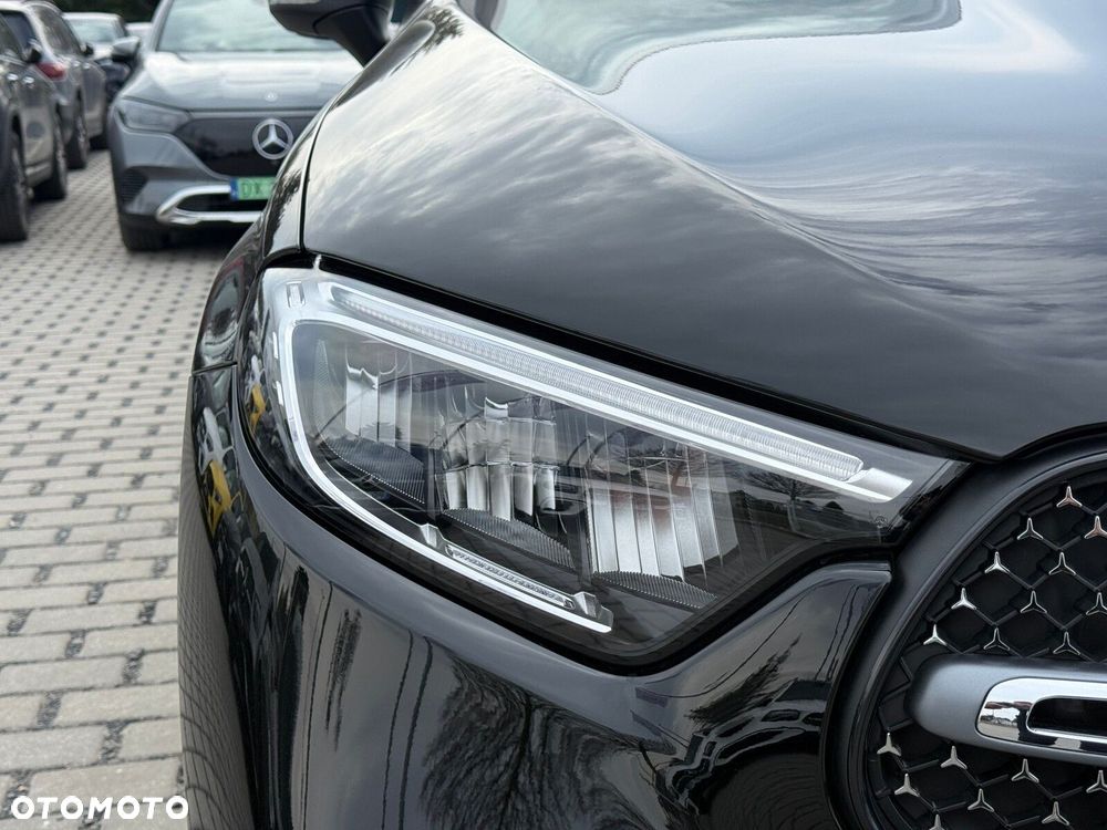 Mercedes-Benz GLC - 11