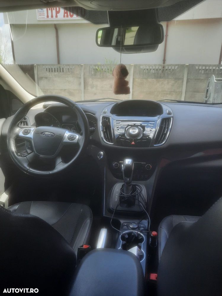 Ford Kuga - 5
