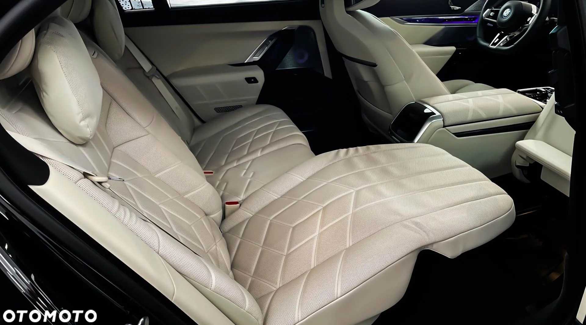 BMW Seria 7 - 23