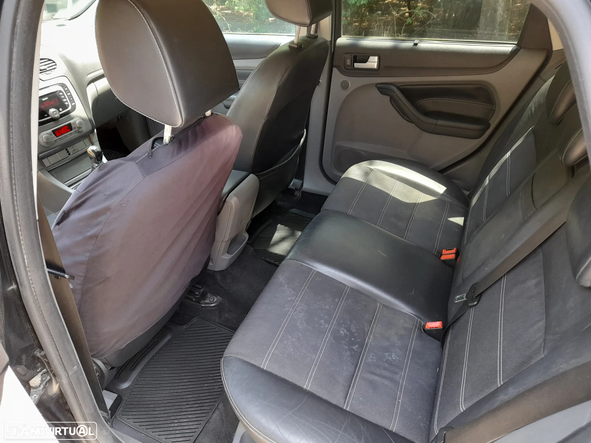 Ford Focus SW 1.6 TDCi Titanium - 17