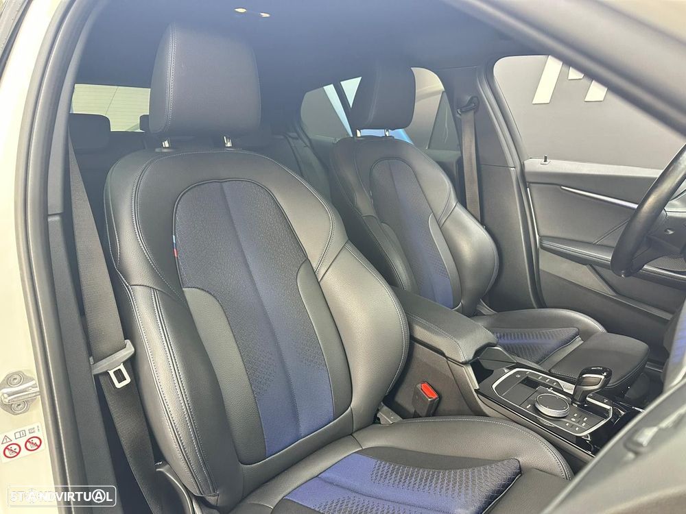 BMW 116 d Pack 50 anos M Auto - 46
