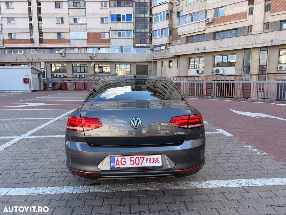 Volkswagen Passat - 12