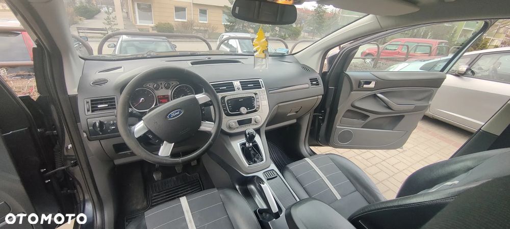 Ford Kuga 2.5 Titanium - 20