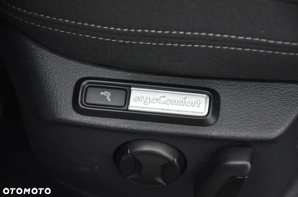 Volkswagen Passat - 27