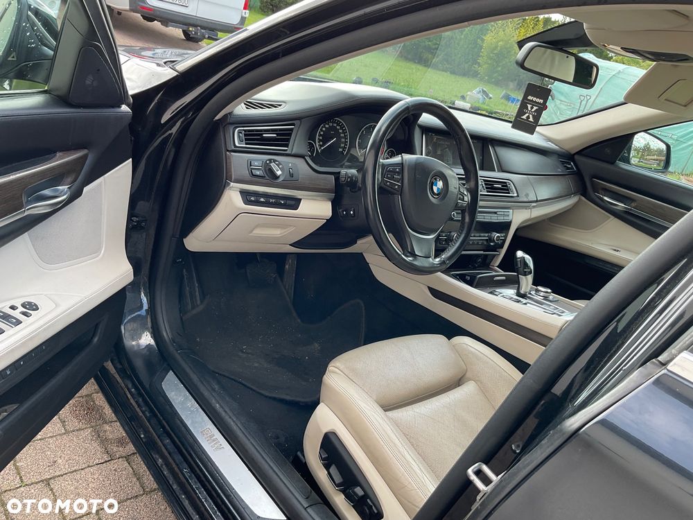 BMW Seria 7 730d BluePerformance Edition Exclusive - 14