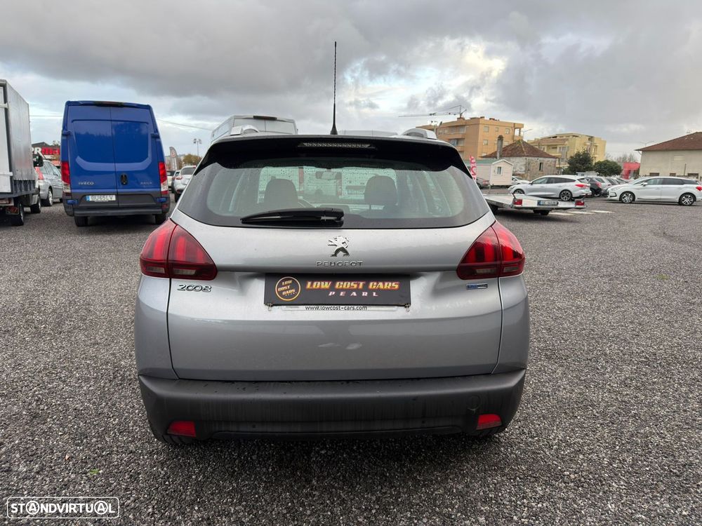 Peugeot 2008 1.2 PureTech Active - 9