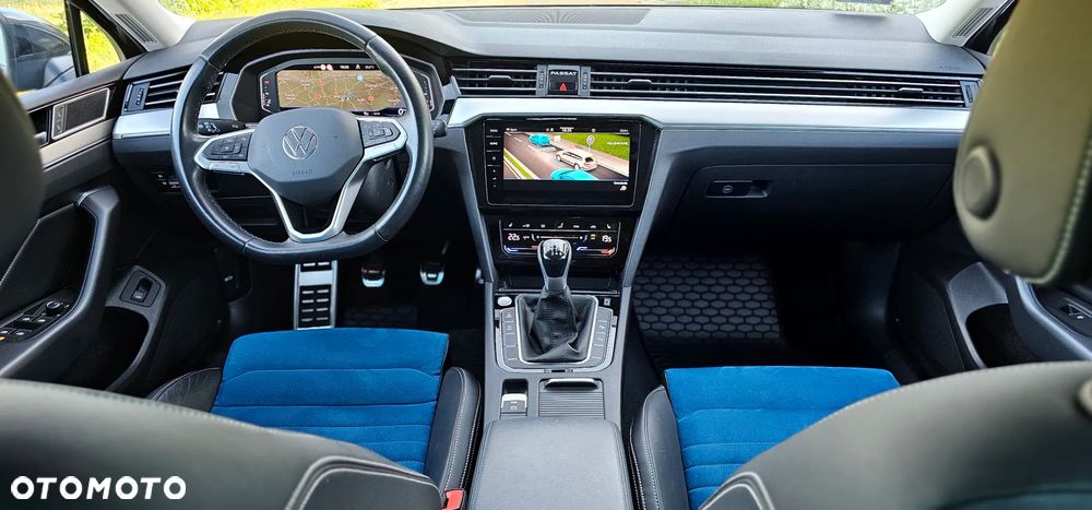 Volkswagen Passat 2.0 TDI EVO Elegance - 3