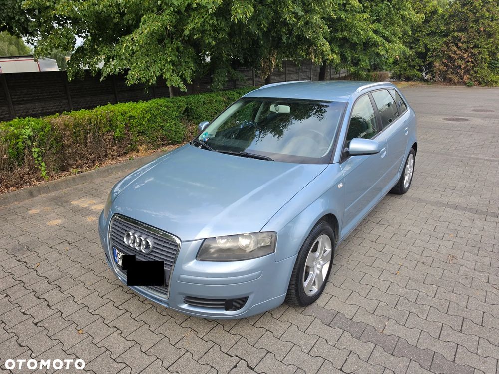 Audi A3 Sportback 1.6 FSI Ambiente - 1