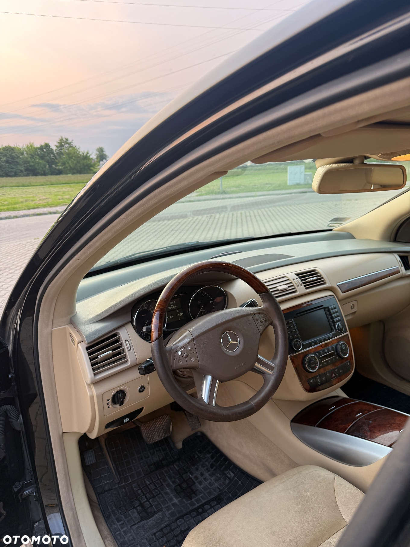 Mercedes-Benz Klasa R 320 CDI L 4-Matic - 8