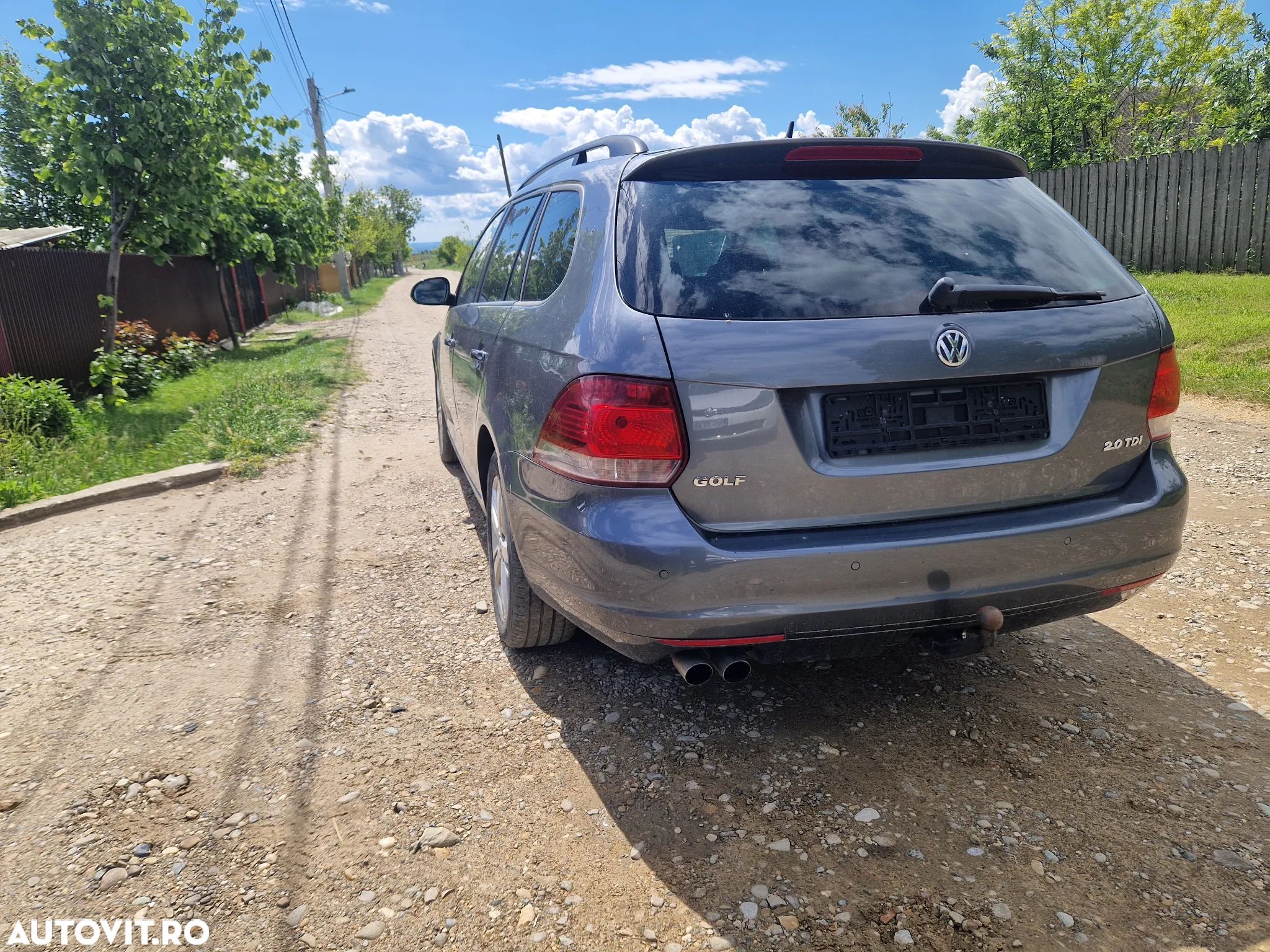Volkswagen Golf 2.0 TDI DPF MATCH - 1