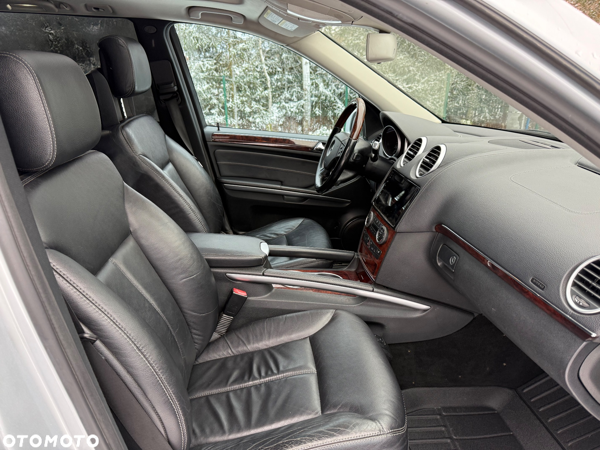 Mercedes-Benz GL 500 4Matic 7G-TRONIC Grand Edition - 30