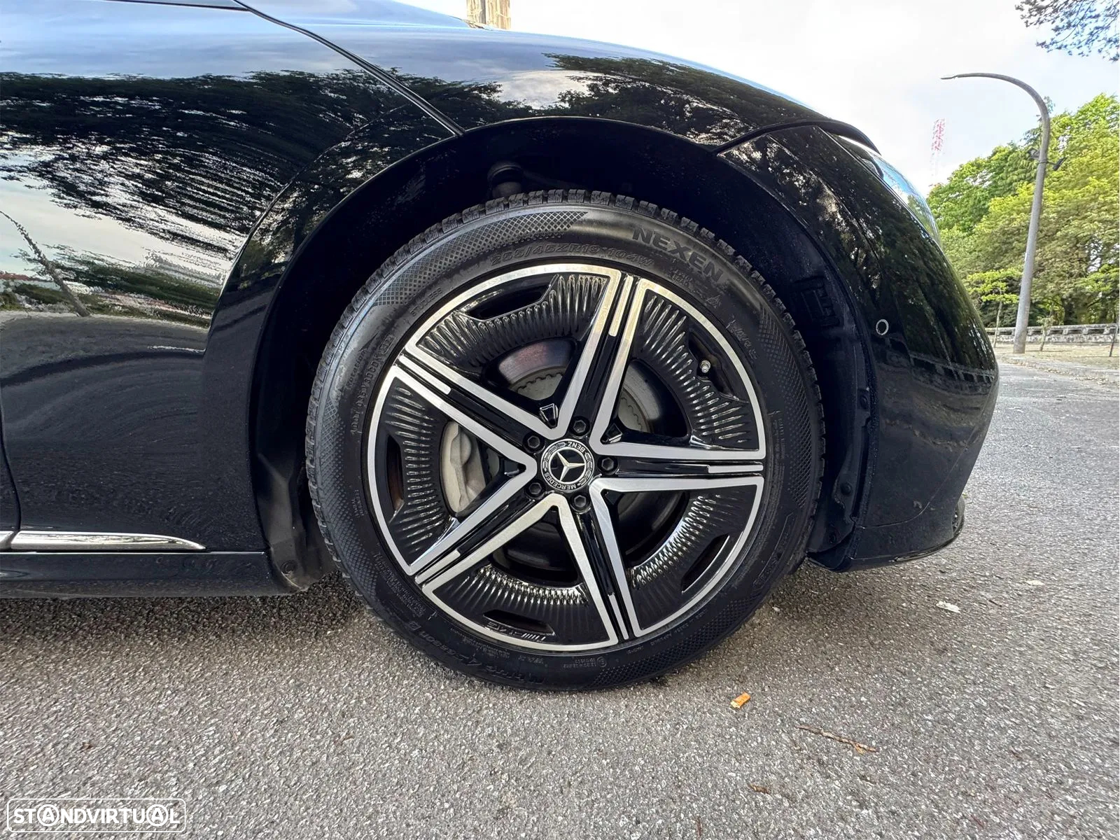 Mercedes-Benz EQE 300 AMG Line - 22