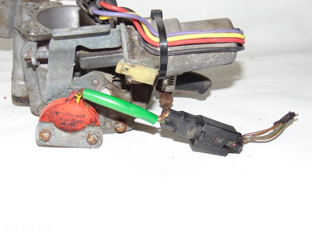 Przepustnica silniczek krokowy czujnik przepustnicy potencjometr Ford Fiesta MK3 III 89-96r - 16