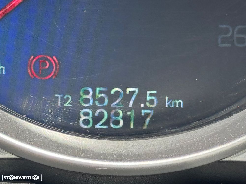 Volvo V40 1.6 D2 R-Design Momentum - 6