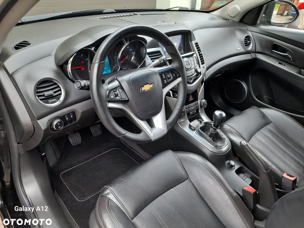 Chevrolet Cruze 1.4 T LTZ - 10