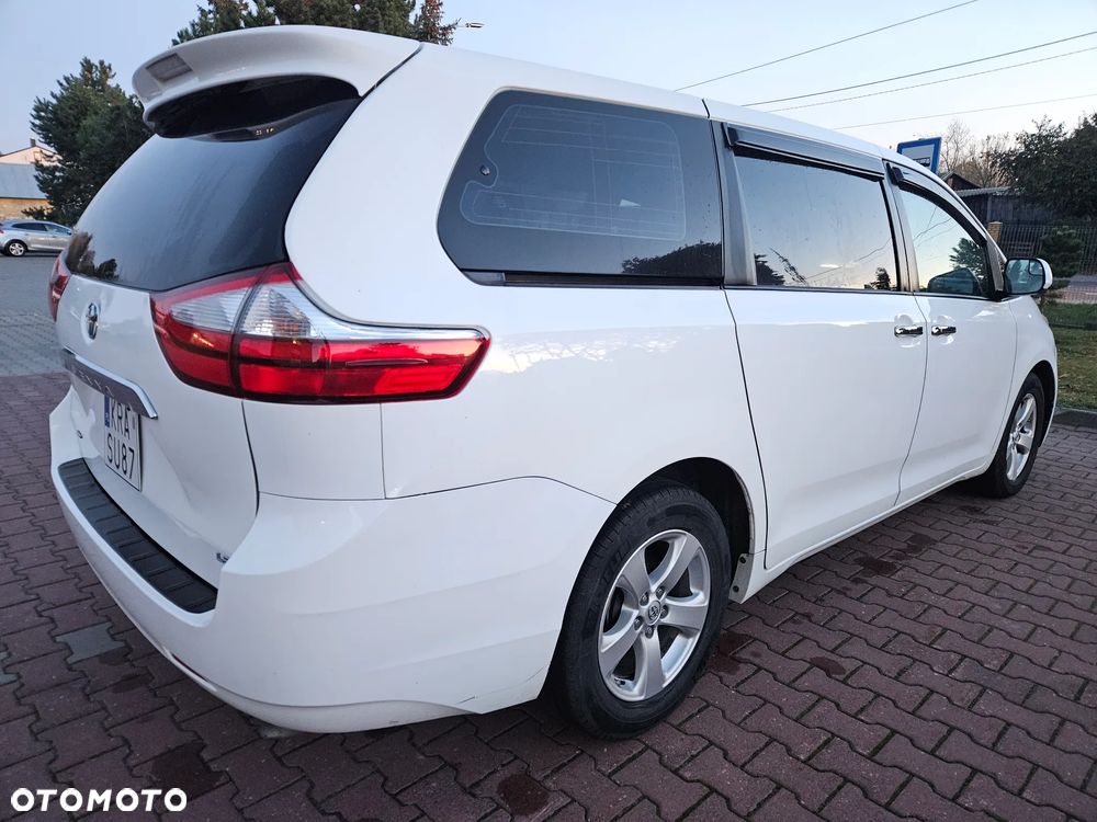 Toyota Sienna 3.5 V6 XLE AWD - 5