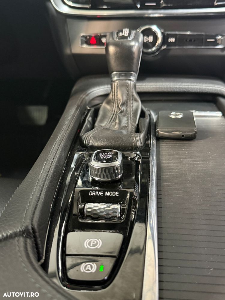 Volvo S90 T4 Geartronic Momentum - 12