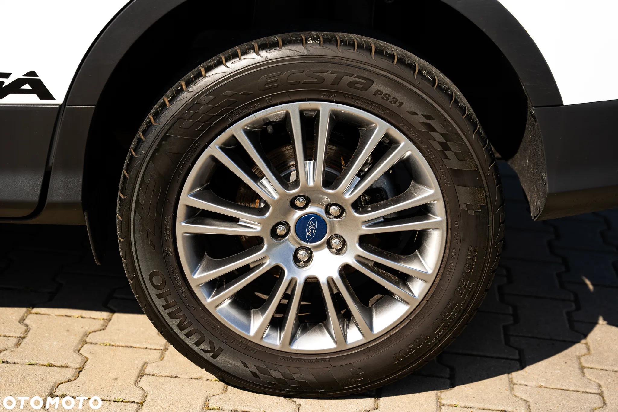 Ford Kuga 2.0 TDCi 4WD Titanium - 12
