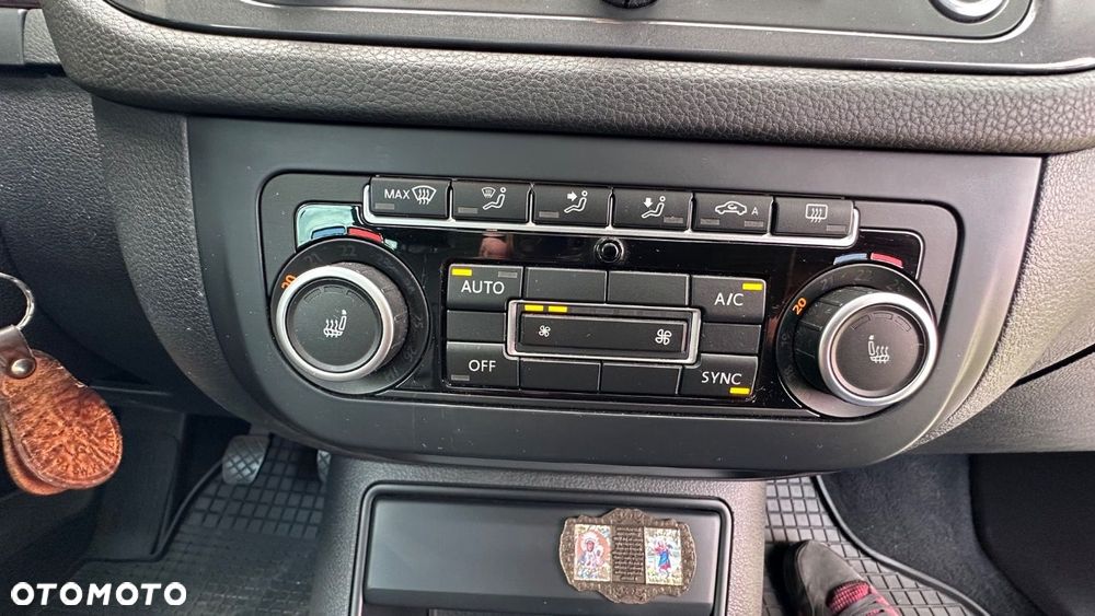 Volkswagen Tiguan - 38