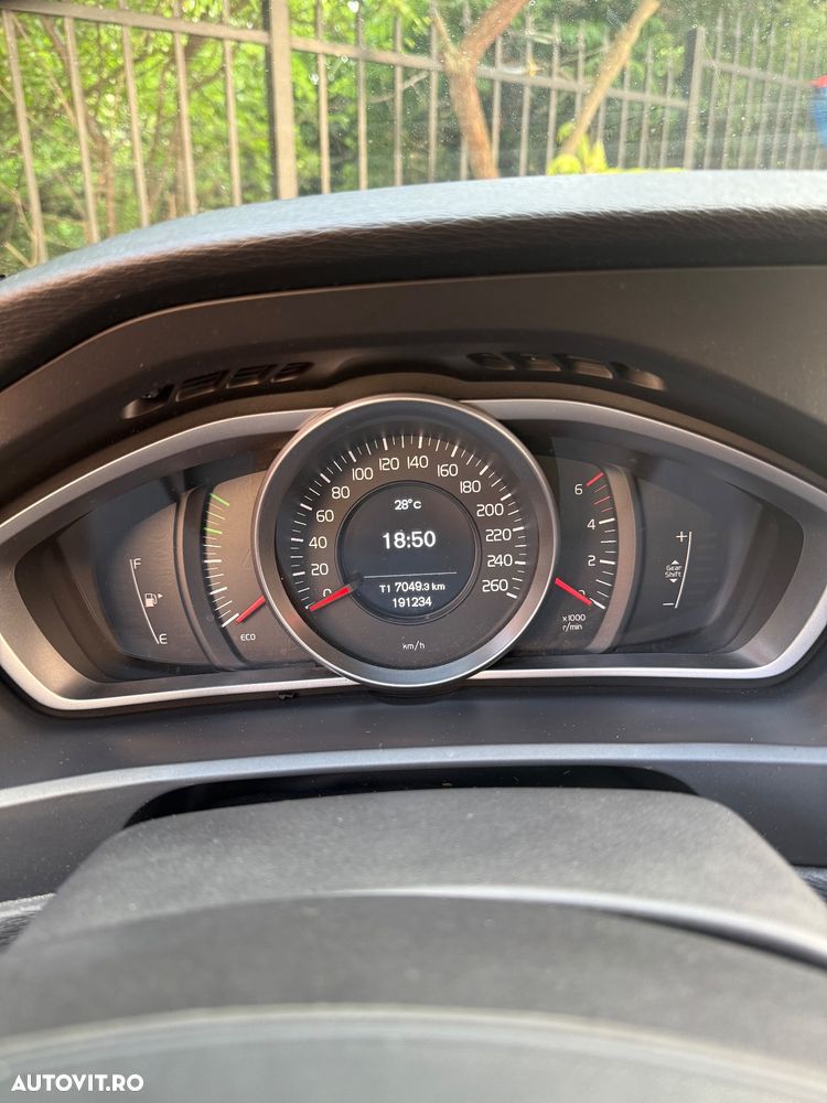 Volvo V40 D2 Basic - 7