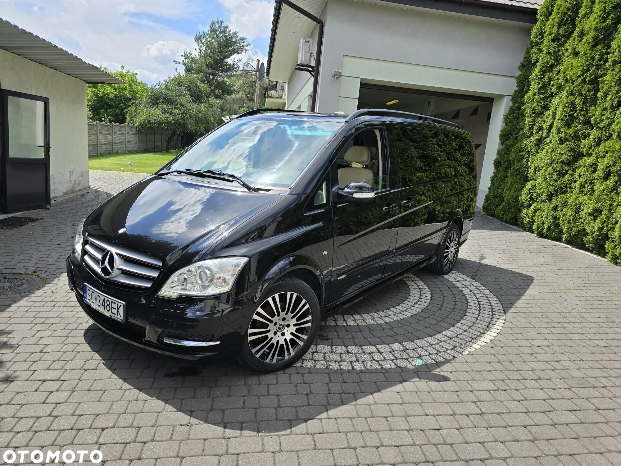 Mercedes-Benz Viano 3.0 CDI lang Automatik X-CLUSIVE DPF - 2
