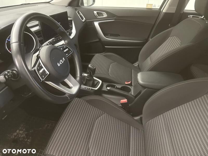 Kia Ceed 1.5 T-GDI M - 12