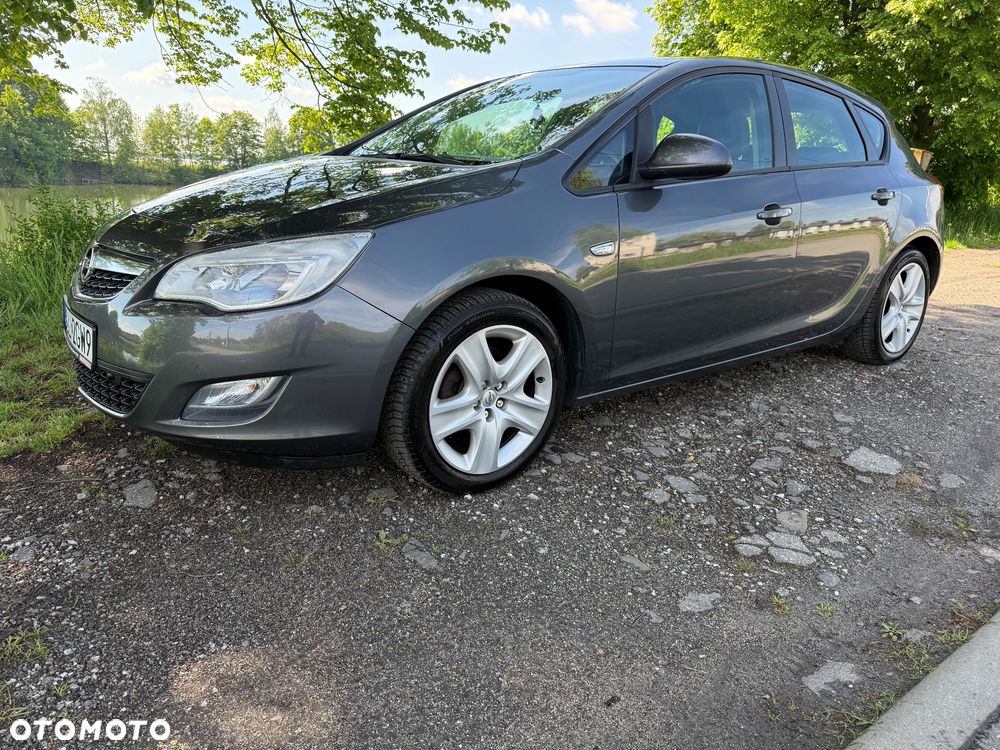 Opel Astra 1.6 Cosmo - 19