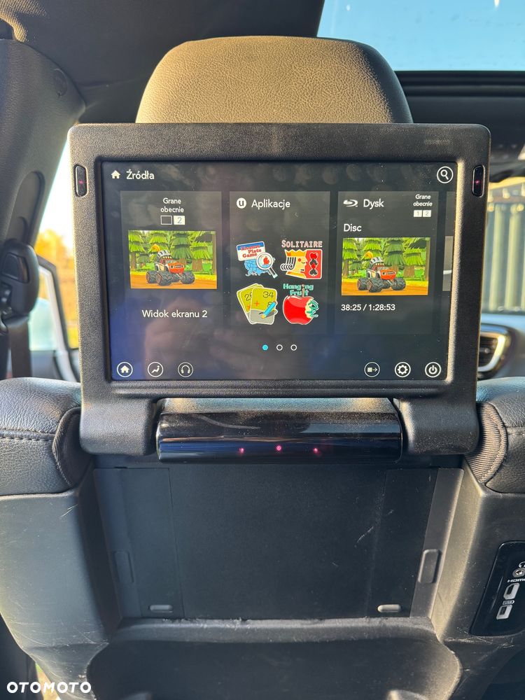 Chrysler Pacifica - 10