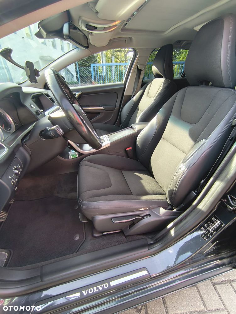Volvo V60 - 18
