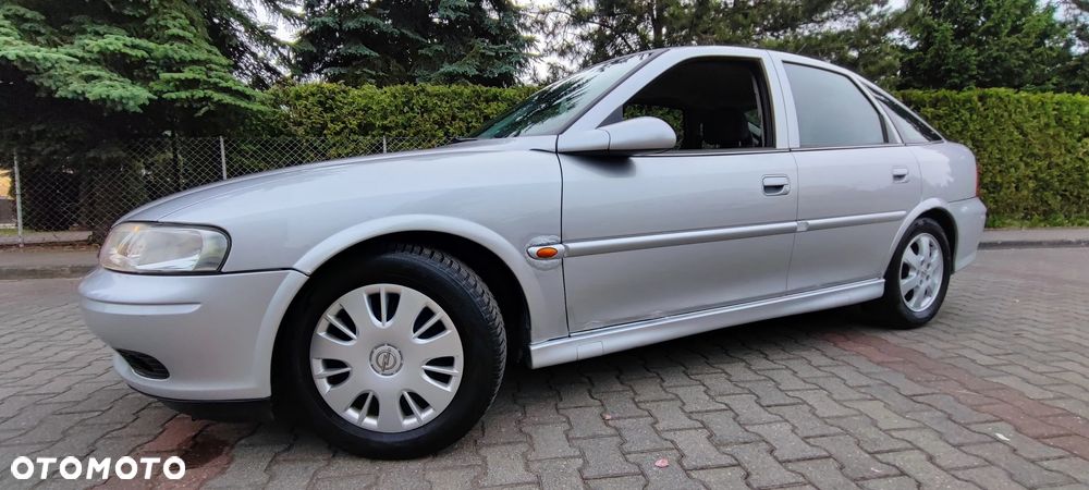Opel Vectra 1.8 Comfort - 2