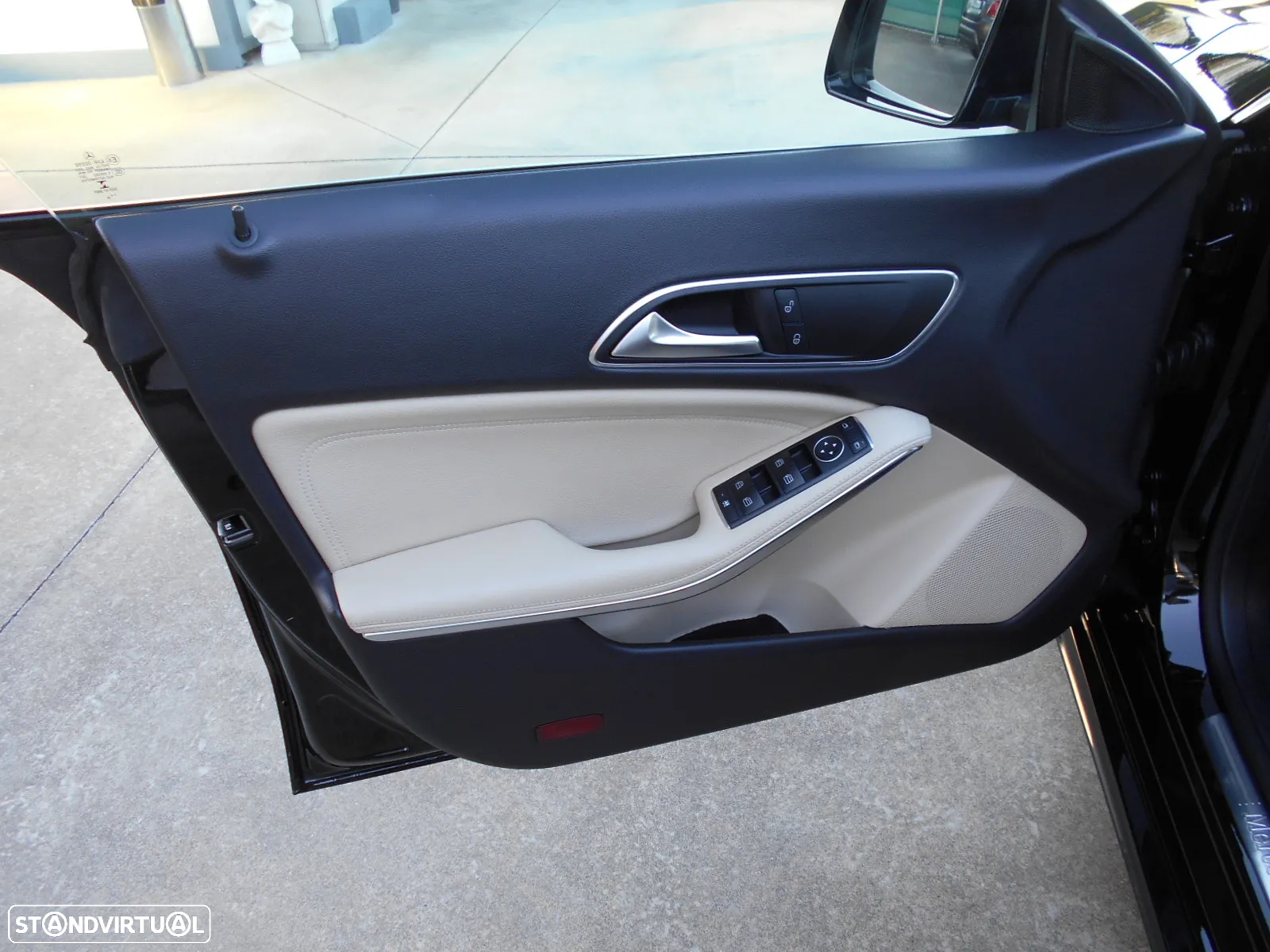 Mercedes-Benz CLA 220 d Shooting Brake AMG Line Aut. - 46