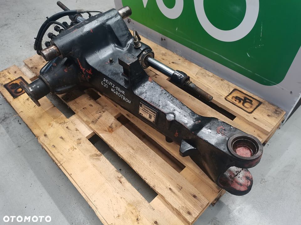 Obudowa półosi przedniej Deutz-fahr 6.20 Agrotron {ZF APL2045 prawa} - 2