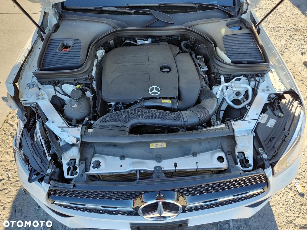 Mercedes-Benz GLC - 12