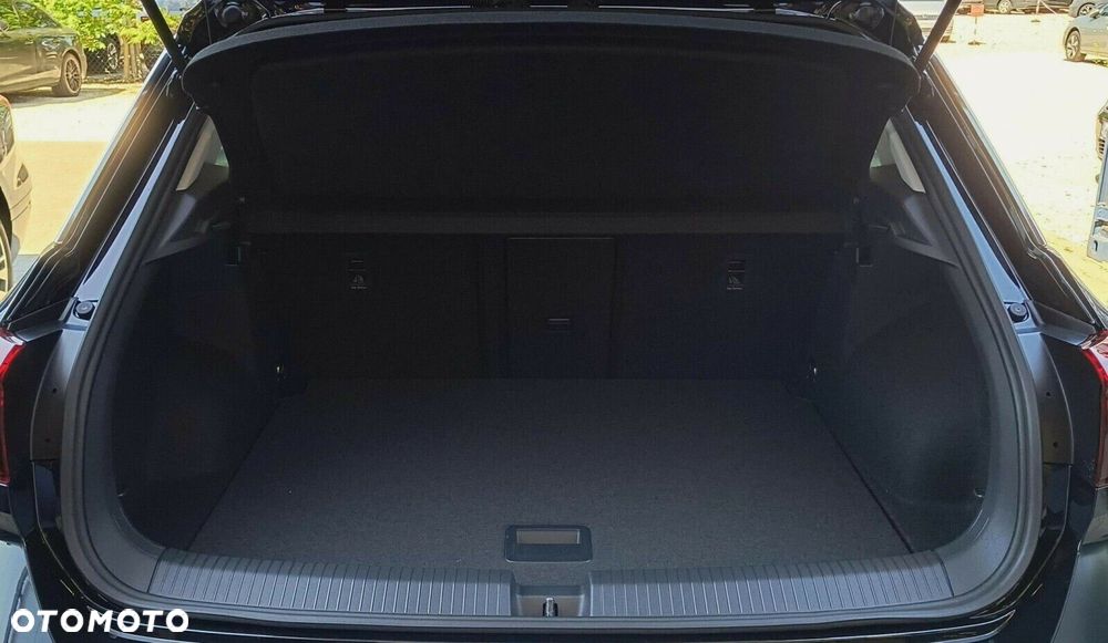 Volkswagen T-Roc - 24